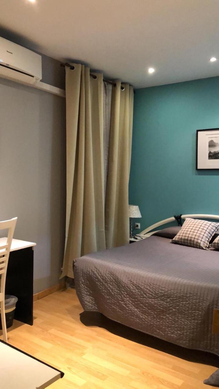 Hostal Trevinca Madrid Ngoại thất bức ảnh